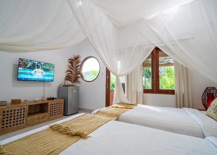 Spacious 6br In Pererenan - Ice Bath & Ir Sauna - 5min To The Villa *